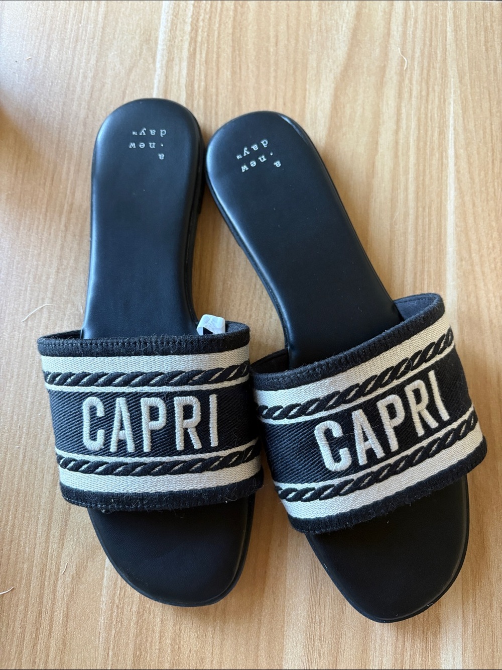 New Day “Capri” Black Sandals